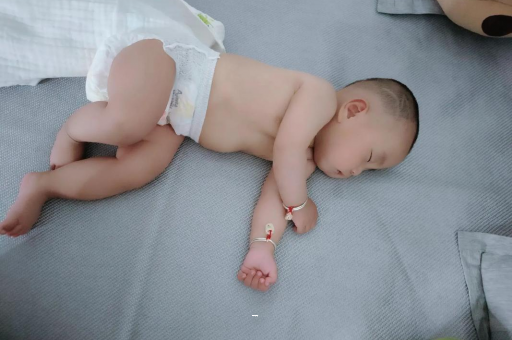 馆陶宝宝短发型女